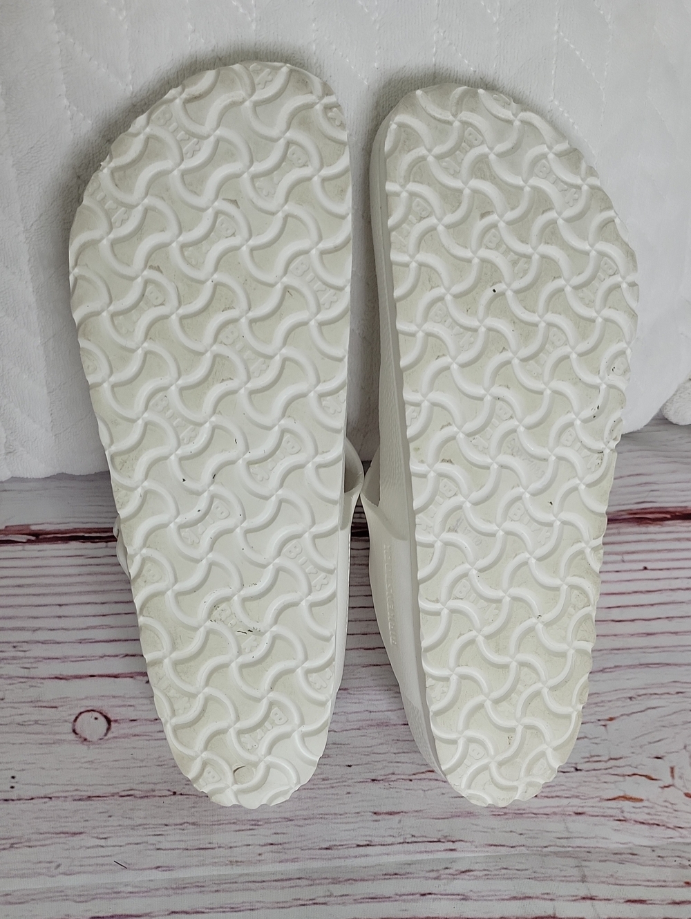 Birkenstock White Rubber Thong Sandals with Buckle Size 40 - Picture 5 of 6